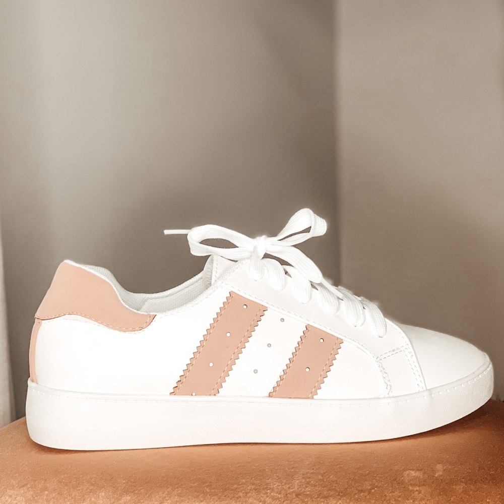NWT Low-top White Sneakers - Blush